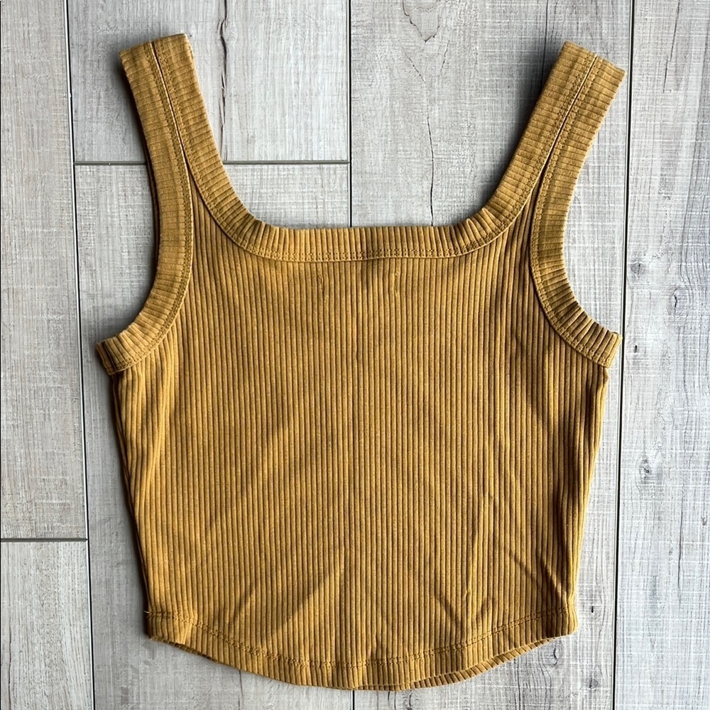 Madewell The Tailored Crop Tank in Sleekhold - Picture 4 of 7